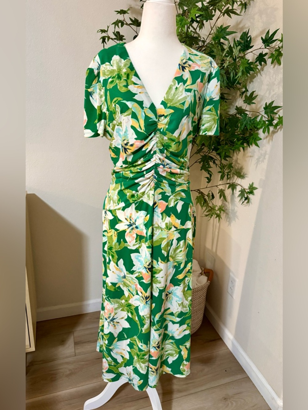 Maggy London Green Floral Midi Maxi Dress Ruched Waist Size 16